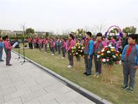 “拳拳爱国心,悠悠建国情”——方泰小学“金石少年”清明祭英烈主题活动